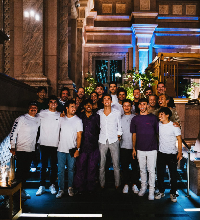 The 2022 F1 grid posed for pictures at Vettel's farewell dinner