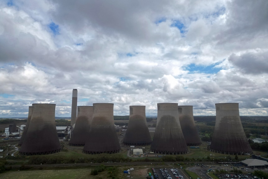 Aerial shot of the Ratcliffe-on-Soar coal power plant, with its eight huge cooling towers