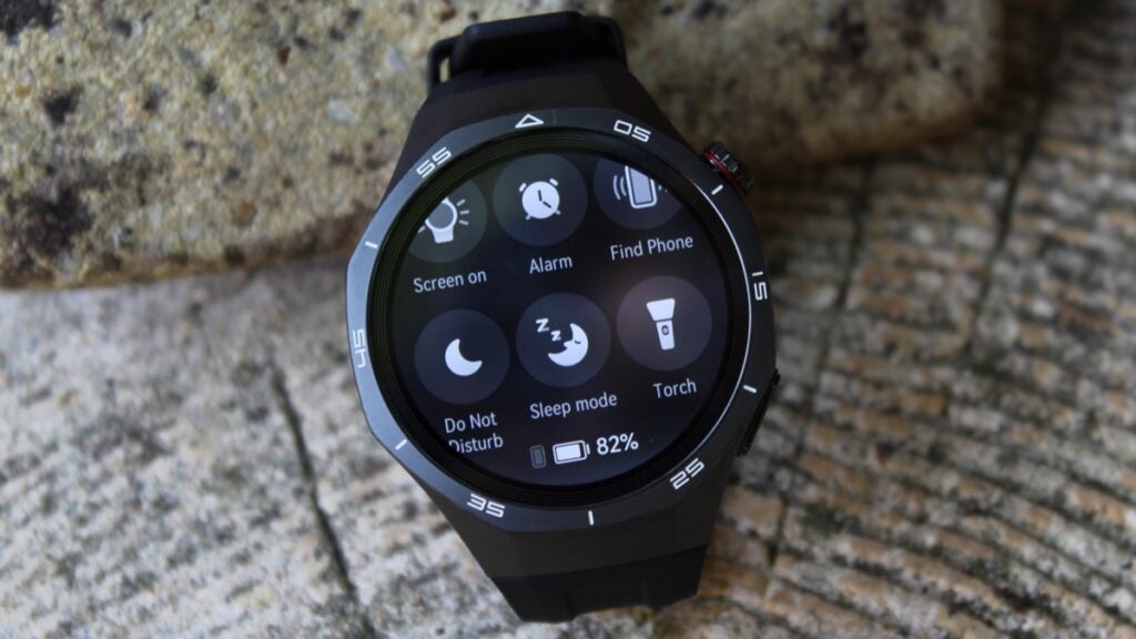 huawei-watch-gt-5-pro-review-battery-control-center