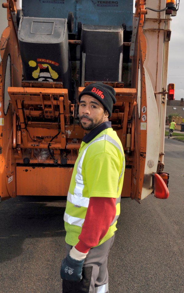 Munroe was known as The Boxing Binman due to his day job